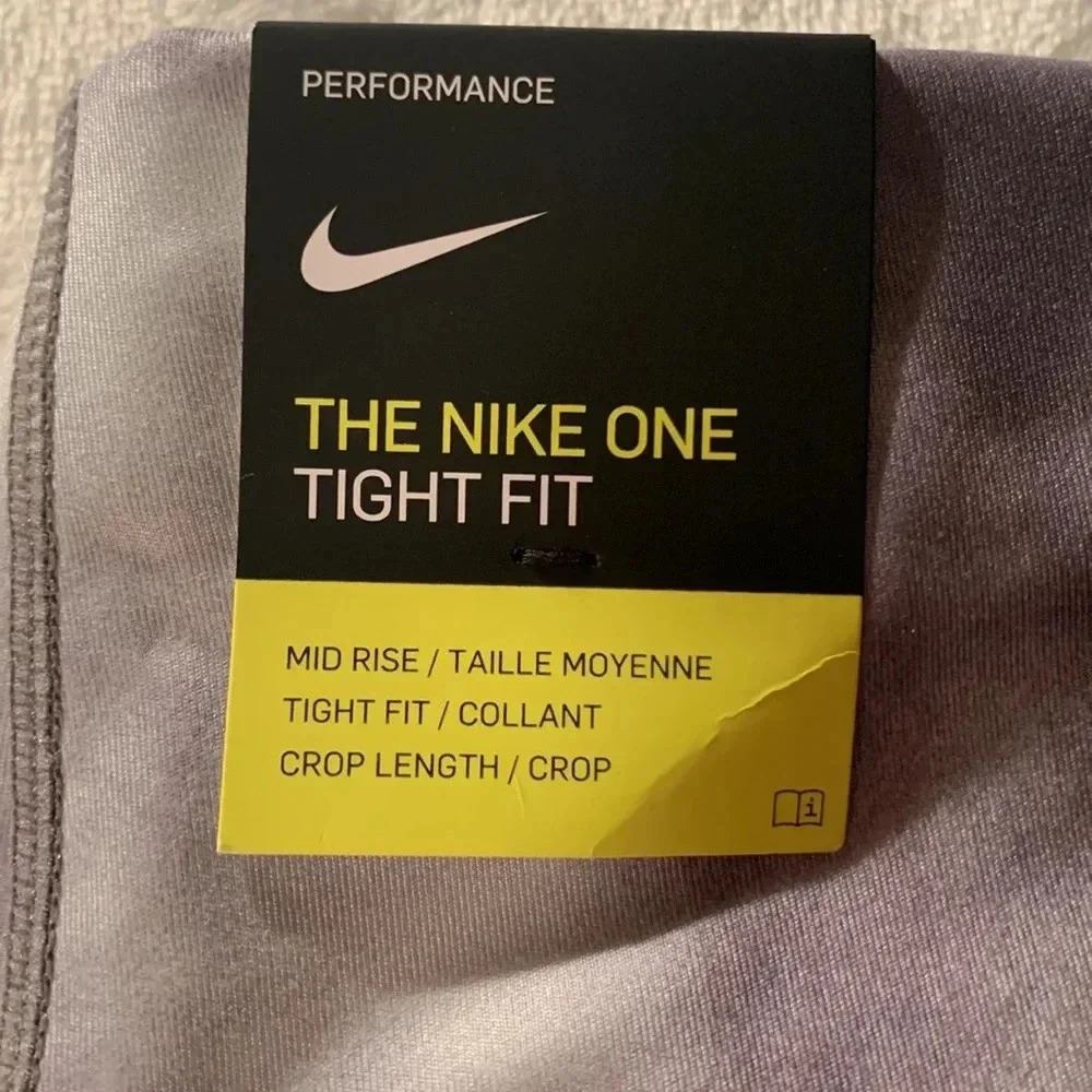 *NEW* Women's Nike One Mid-Rise Leggings - Picture 8 of 8